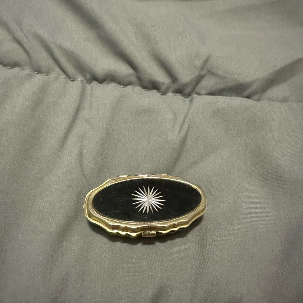 Little pill box